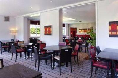 фото отеля Holiday Inn Express London Dartford