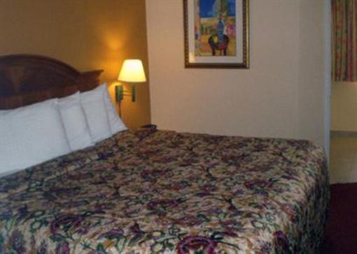 фото отеля Quality Suites Near Orange County Convention Center