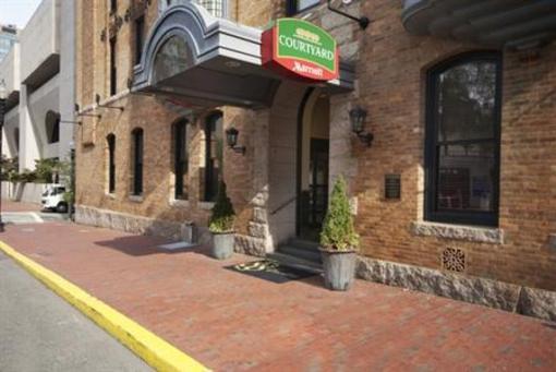 фото отеля Courtyard by Marriott Boston Copley Square