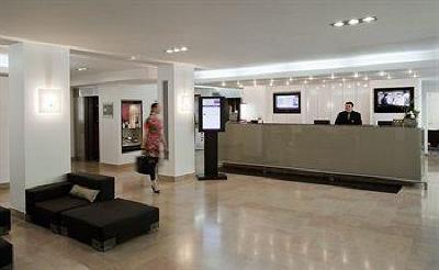 фото отеля Mercure Pont d'Avignon