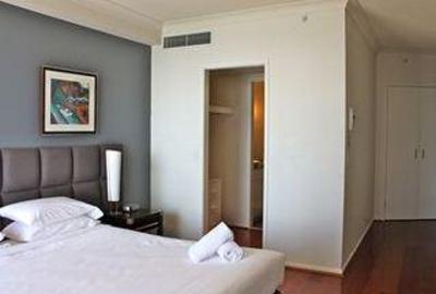 фото отеля Surfers Paradise Apartments Gold Coast