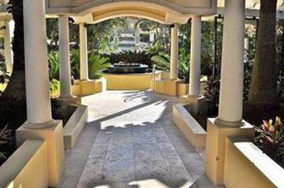 фото отеля Surfers Paradise Apartments Gold Coast