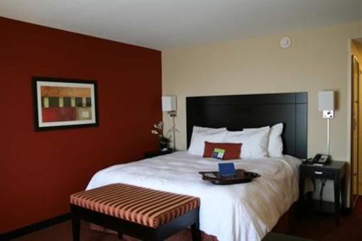 фото отеля Hampton Inn & Suites Phoenix Chandler Fashion Center