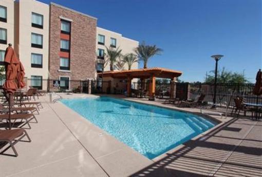 фото отеля Hampton Inn & Suites Phoenix Chandler Fashion Center