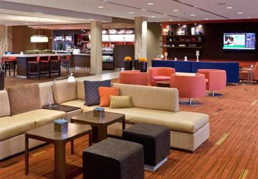 фото отеля Courtyard Buffalo Airport