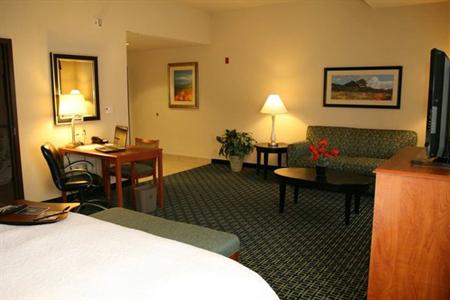 фото отеля Hampton Inn & Suites Lancaster