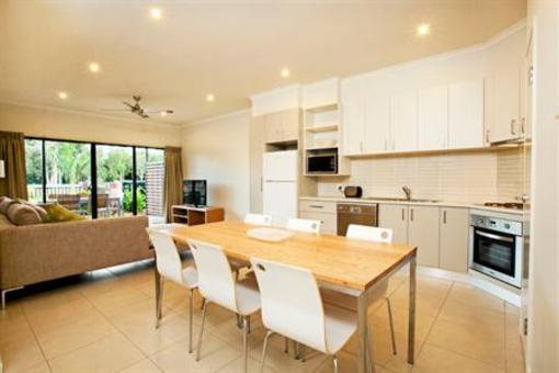 фото отеля Freshwater East Kimberley Apartments