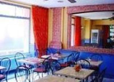 фото отеля Les Platanes Hotel Villeneuve-sur-Lot