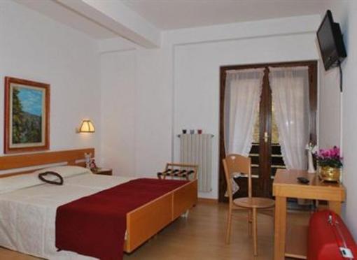 фото отеля Hotel Mae