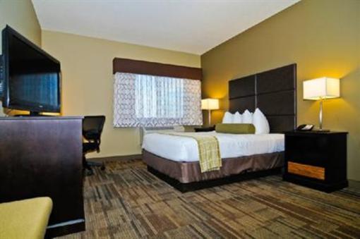 фото отеля BEST WESTERN Plus Night Watchman Inn & Suites