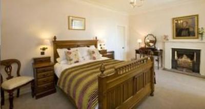 фото отеля Barcaldine Castle Bed and Breakfast Oban