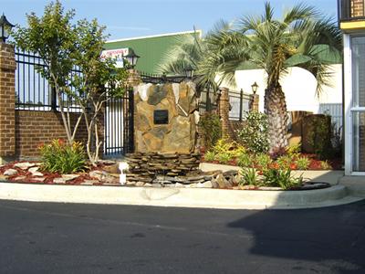 фото отеля Travelers Inn And Suites