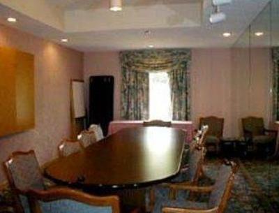 фото отеля Quality Suites Airport Fort Myers