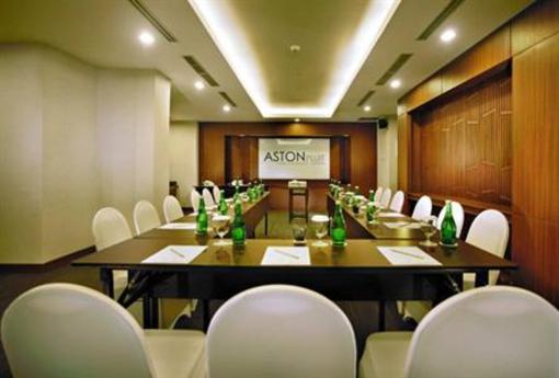 фото отеля Aston Pluit Hotel & Residence
