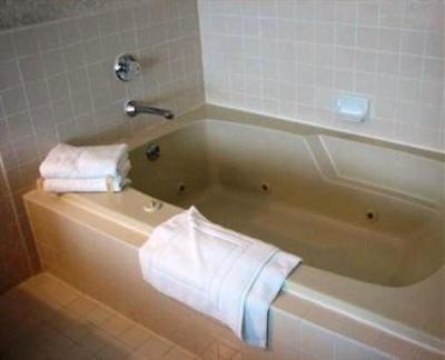 фото отеля Guesthouse Inn Poulsbo