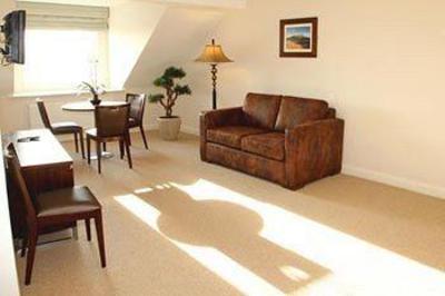 фото отеля Strandhill Lodge and Suites Hotel
