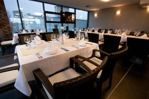 фото отеля Hotel Dolphin Senec