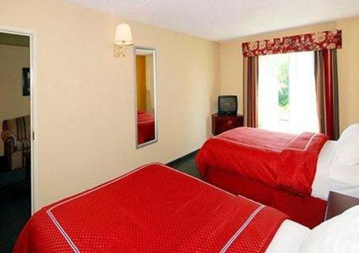 фото отеля Comfort Suites Airport Charlotte