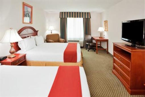 фото отеля Holiday Inn Express Walterboro