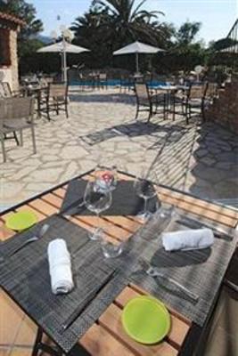 фото отеля Auberge du Roua