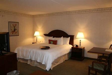 фото отеля Hampton Inn Clarks Summit