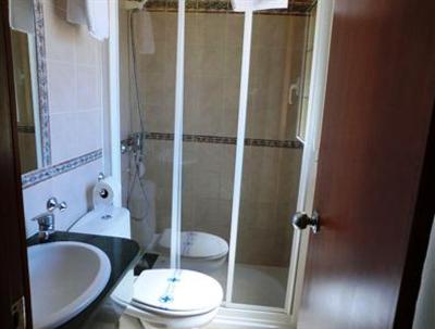 фото отеля Hostal Jeni Menorca