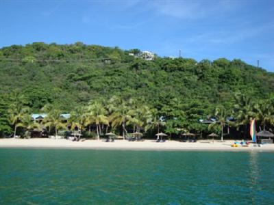 фото отеля Tamarind Beach Hotel & Yacht Club