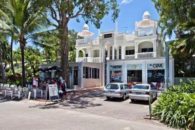 фото отеля Palm Cove Beach Sarayi Hotel Cairns