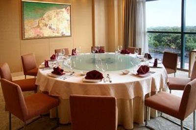 фото отеля Four Points by Sheraton Guangzhou Dongpu