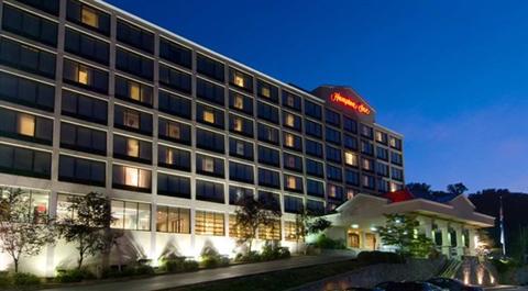 фото отеля Hampton Inn White Plains Elmsford