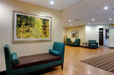 фото отеля Hampton Inn White Plains Elmsford