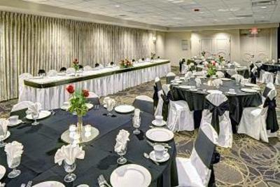 фото отеля DoubleTree Hotel Madison