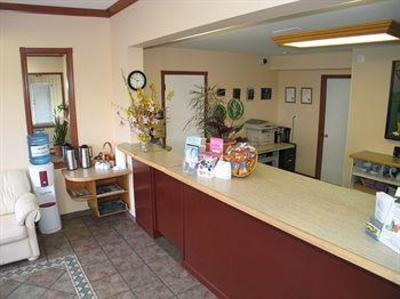 фото отеля The Recreation Inn & Suites