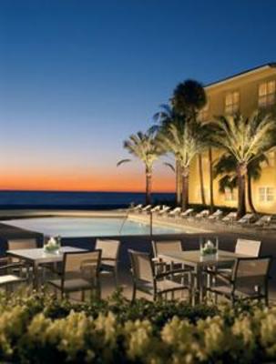 фото отеля Edgewater Beach Hotel A Waldorf Astoria Hotel