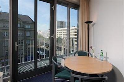 фото отеля Hotel City B
