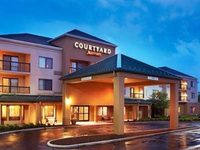 Courtyard by Marriott Cleveland Airport/North