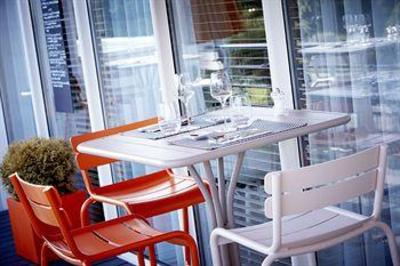 фото отеля Hotel Kyriad Prestige Vannes Pompidou