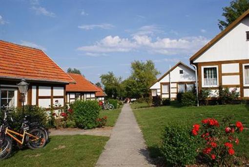 фото отеля Feriendorf An Der Ostsee