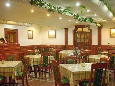 фото отеля Hotel JC Grand Kodaikanal