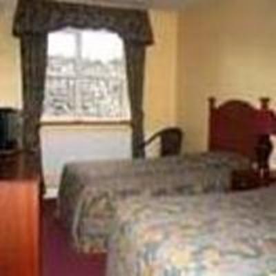 фото отеля Kearney's Hotel Ennis
