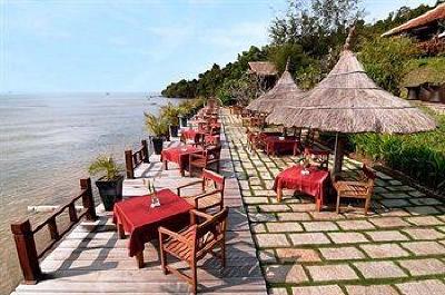 фото отеля Chez Carole Resort