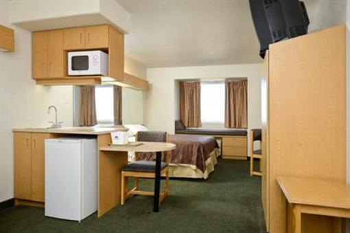 фото отеля Americas Best Value Inn & Suites Ada
