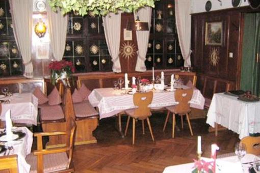 фото отеля Hotel-Restaurant and Metzgerei Rossle