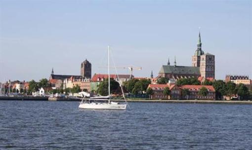 фото отеля Hafenresidenz Stralsund