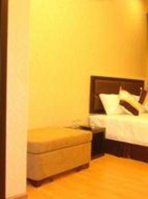 фото отеля Lucky Hotel 104 Tran Duy Hung