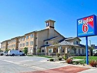 Studio 6 Extended Stay Airport