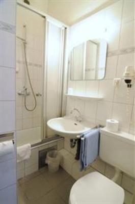 фото отеля Hotel Karolinger