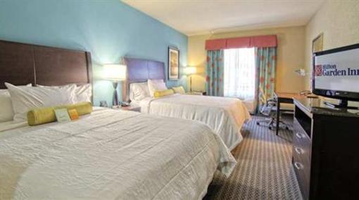 фото отеля Hilton Garden Inn Tulsa Midtown