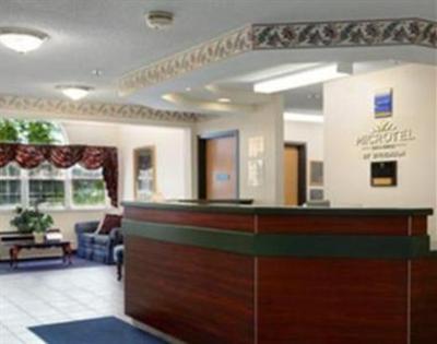 фото отеля Microtel Inn And Suites Streetsboro