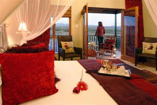 фото отеля De Zeekoe Guesthouse Oudtshoorn